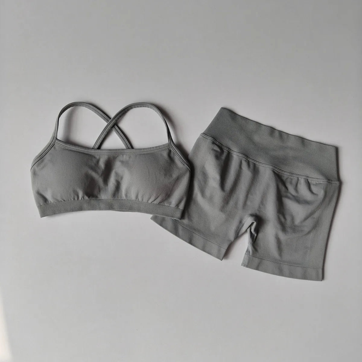 EASYFIT 2-Piece Yoga Suit Seamless Fitness Suit Gym Clothes Sports Bra Impact Shorts Set Workout Set Gym Outfit